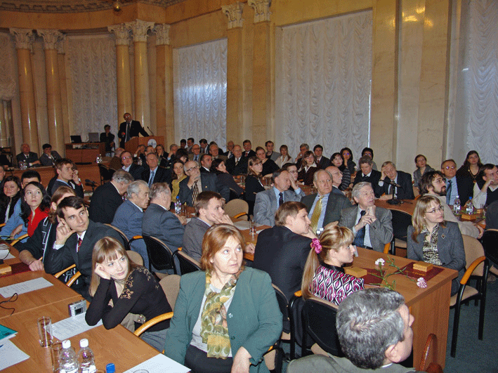 Во время доклада академика В.Е.Фортова