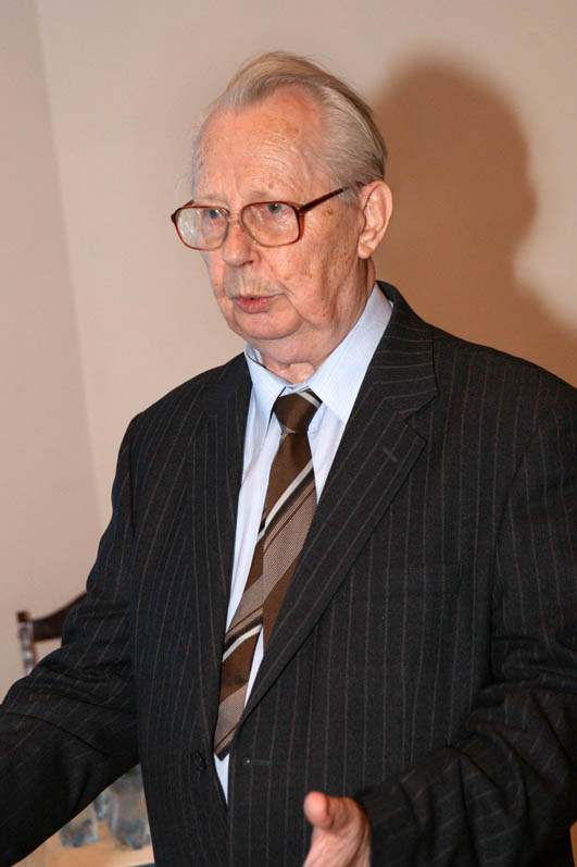 Профессор Ю.И.Авдеев