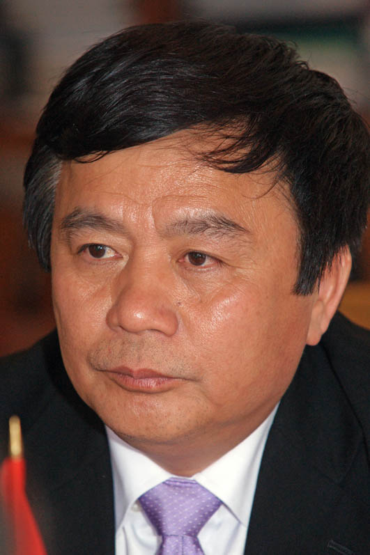 Г-н Нгуен Суан Тханг.
