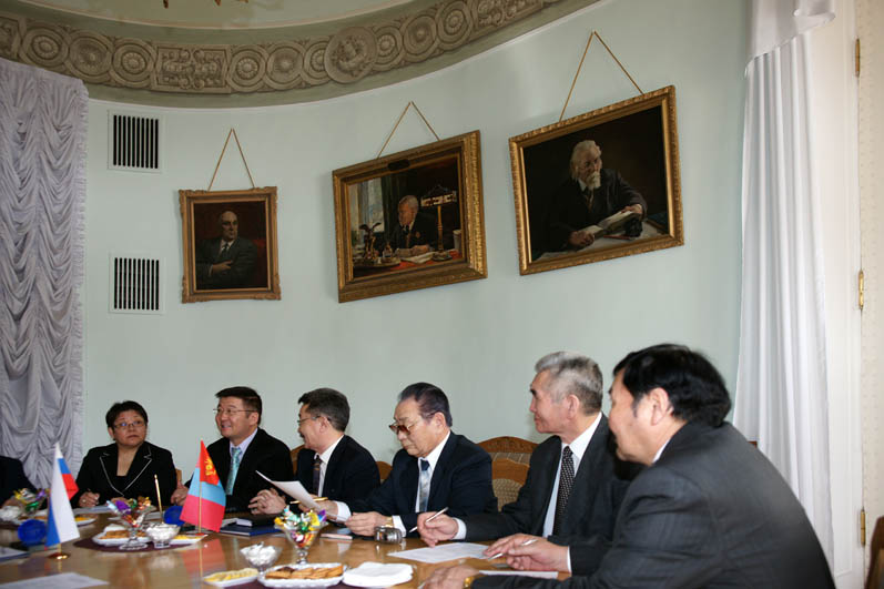 Монгольская делегация