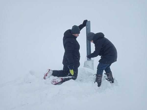 Экспедиция по отбору проб снежного покрова в Южном Прибайкалье 2-2.jpg (jpg, 35 Kб)